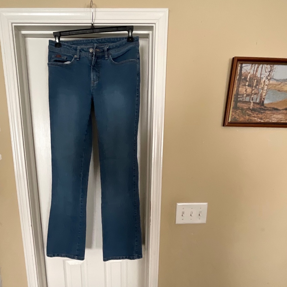 Vintage women’s Lee jeans, size 8L